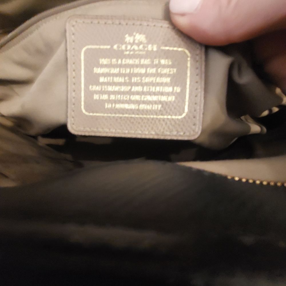 Tote from Coach - Picture 5 of 15